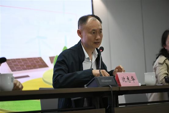 72bc74282073479999baa826ef1ea39