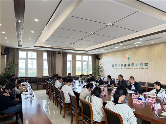 IMG_2985.HEIC IMG_2985.HEIC