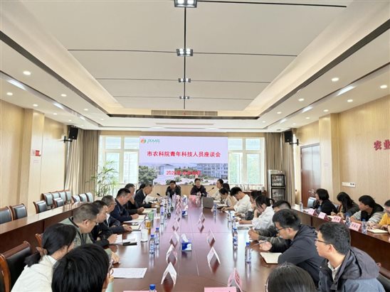 IMG_2979.HEIC IMG_2979.HEIC